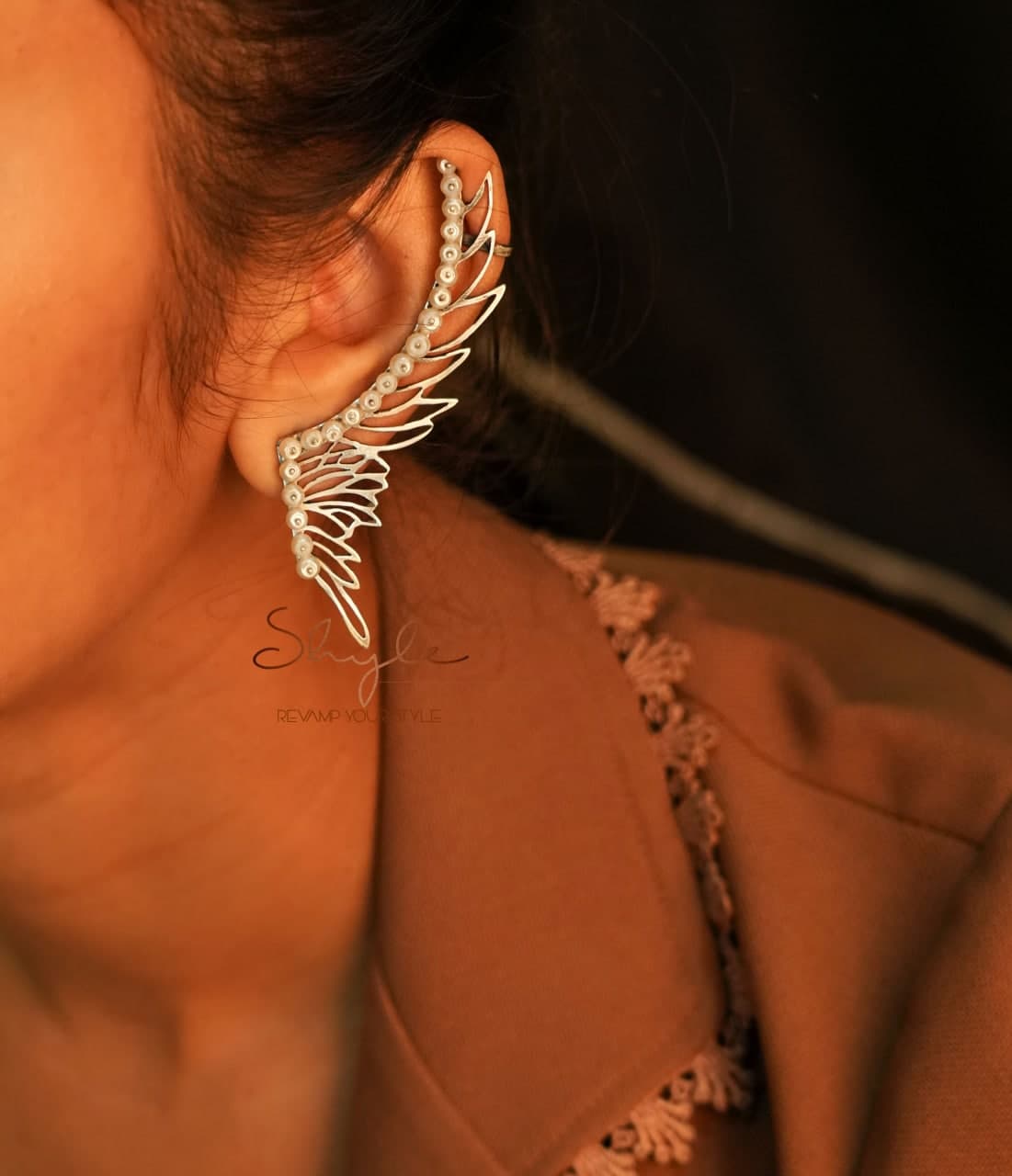 Mizoya Statement Wing Earcuff model