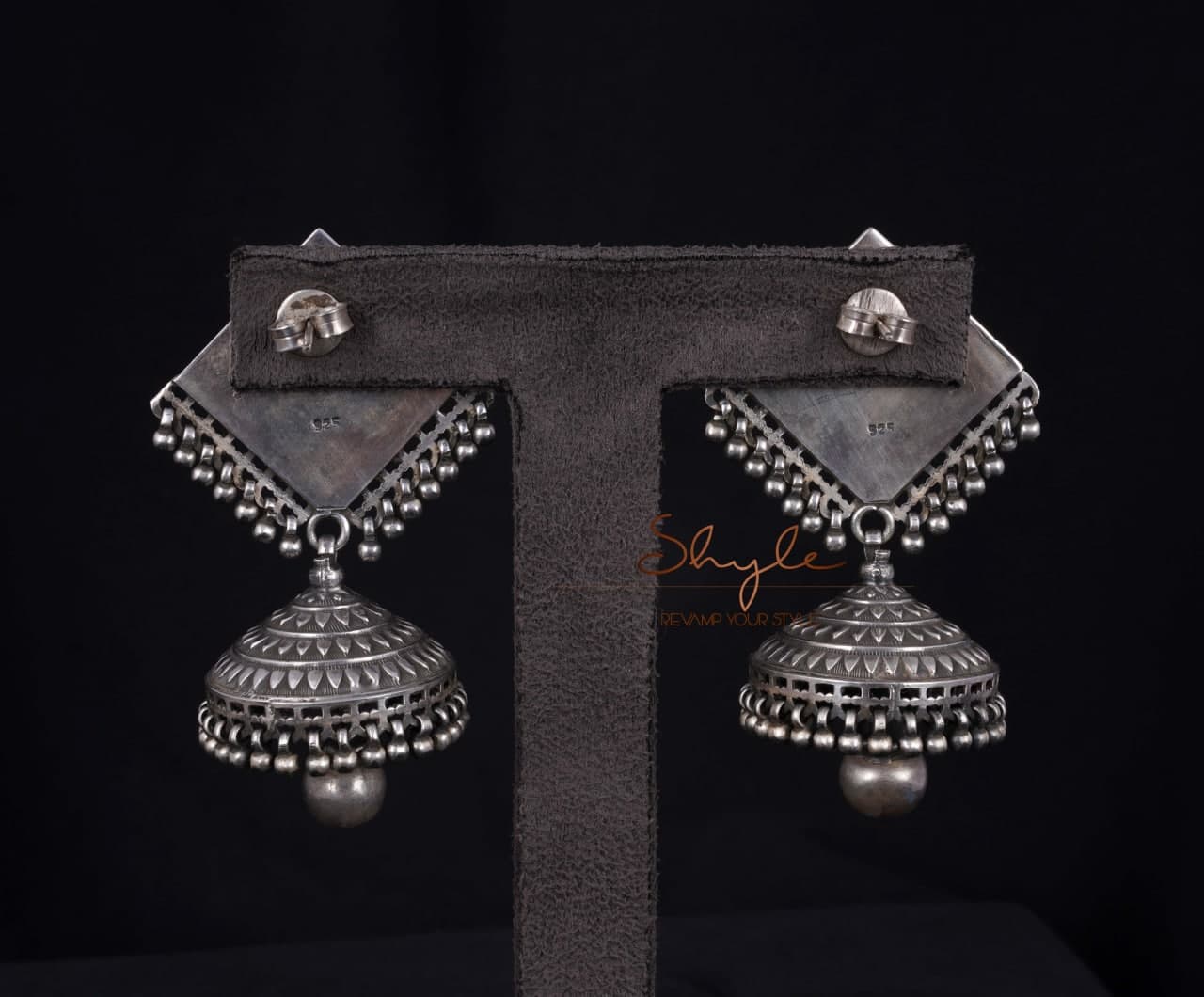 Adya Braid Knot Bangles primary back