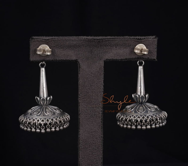 Moh Blooming Flower Statement Jhumka back