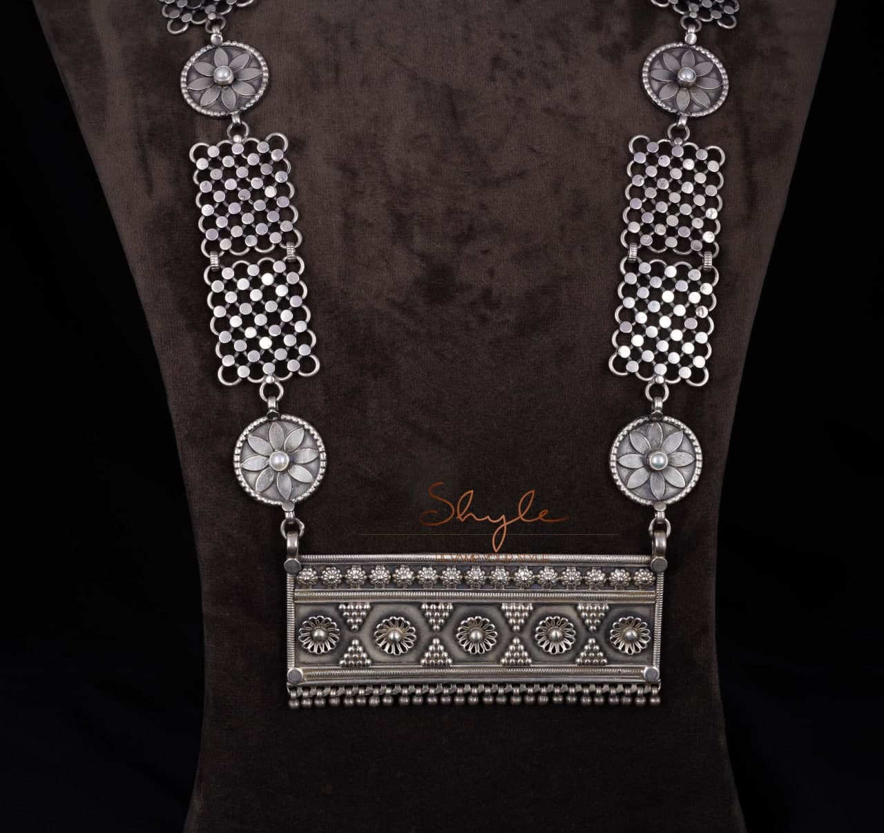 Tattva Intricate Classic Necklace