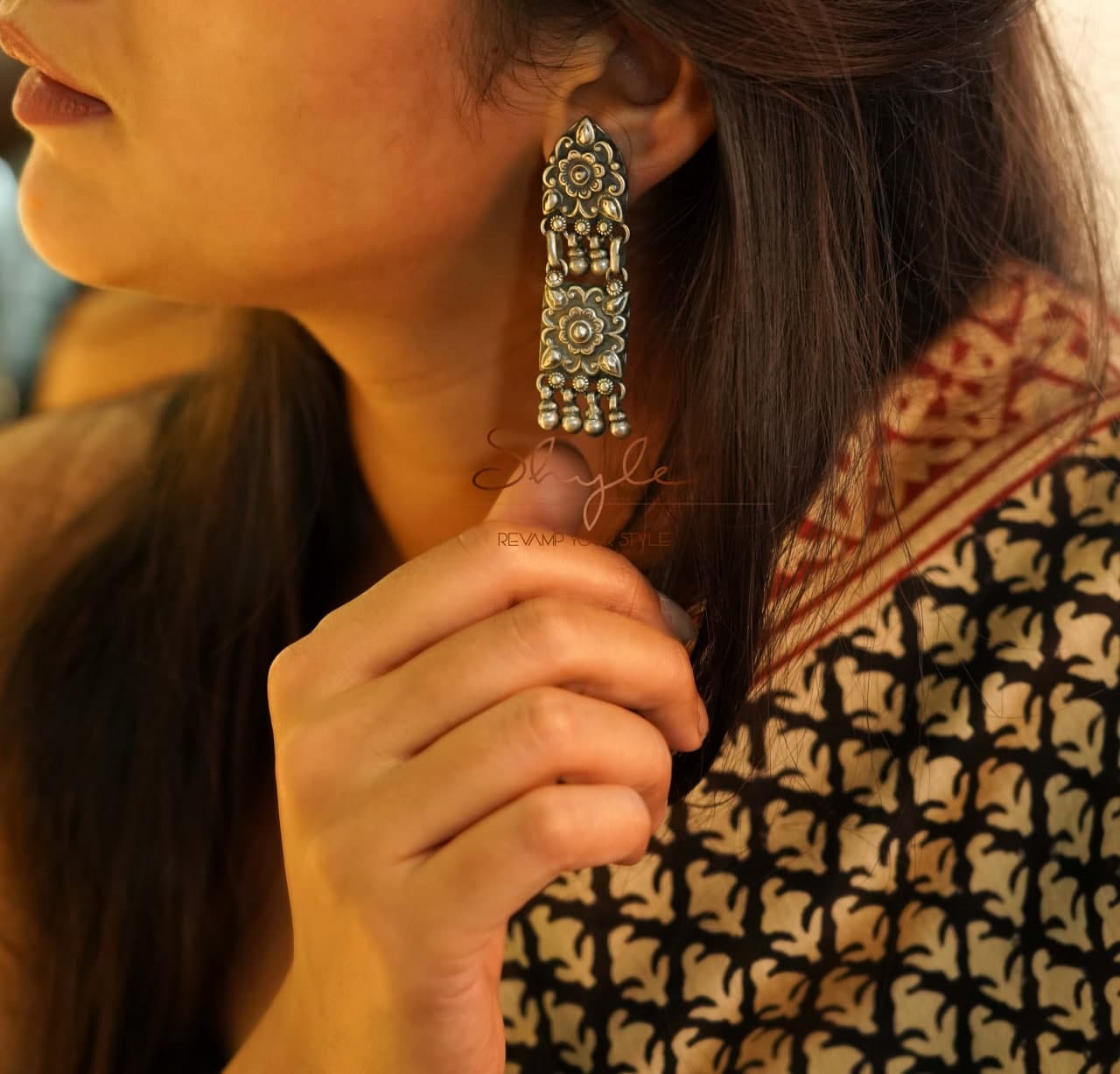 Moh Floral Detailed Layered Earrings primary