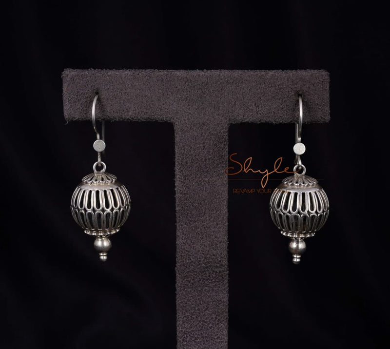Mizoya Intricate Gada Earrings front