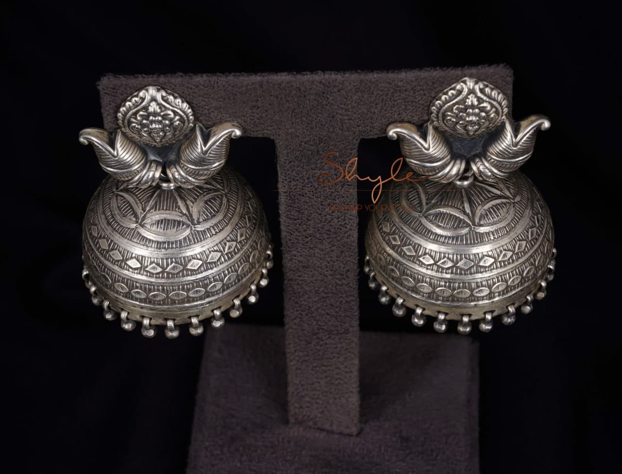 Tattva Intricate Classic Jhumka side