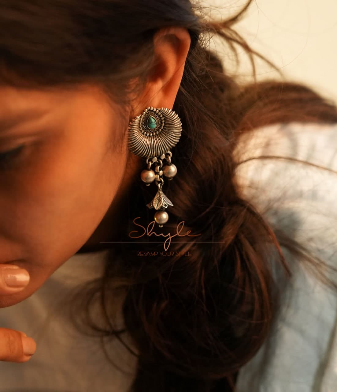 Moh Intricate Sea Shell Ghunghroo Drop Earring (1)