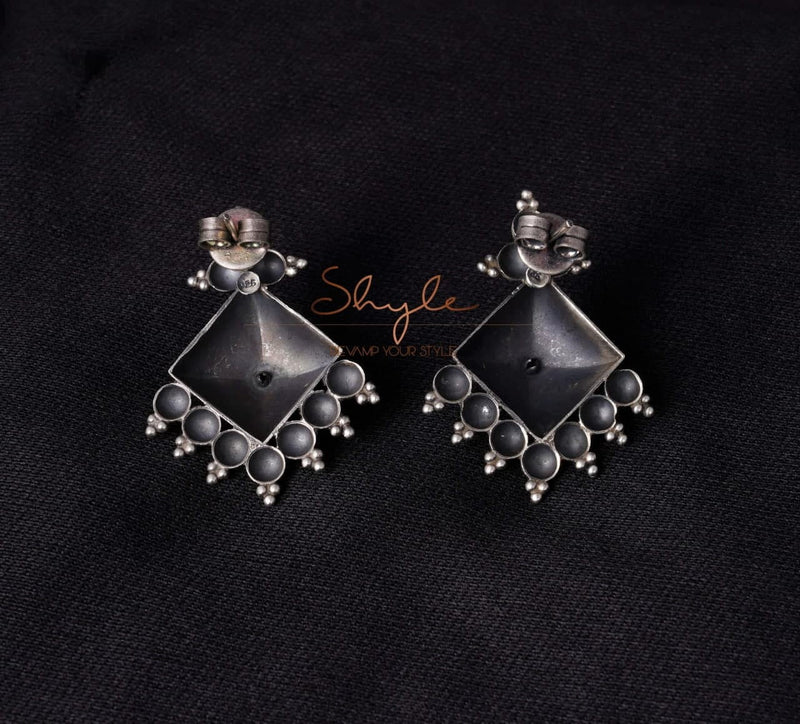 Mizoya Matte Classic Studs