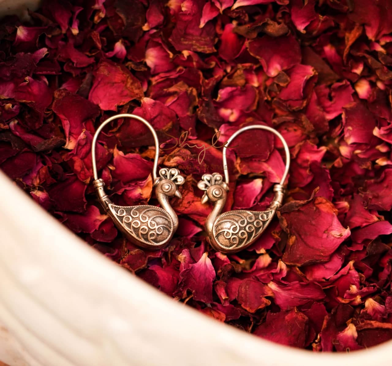 Moh Intricate Statement Peacock Balis (3)