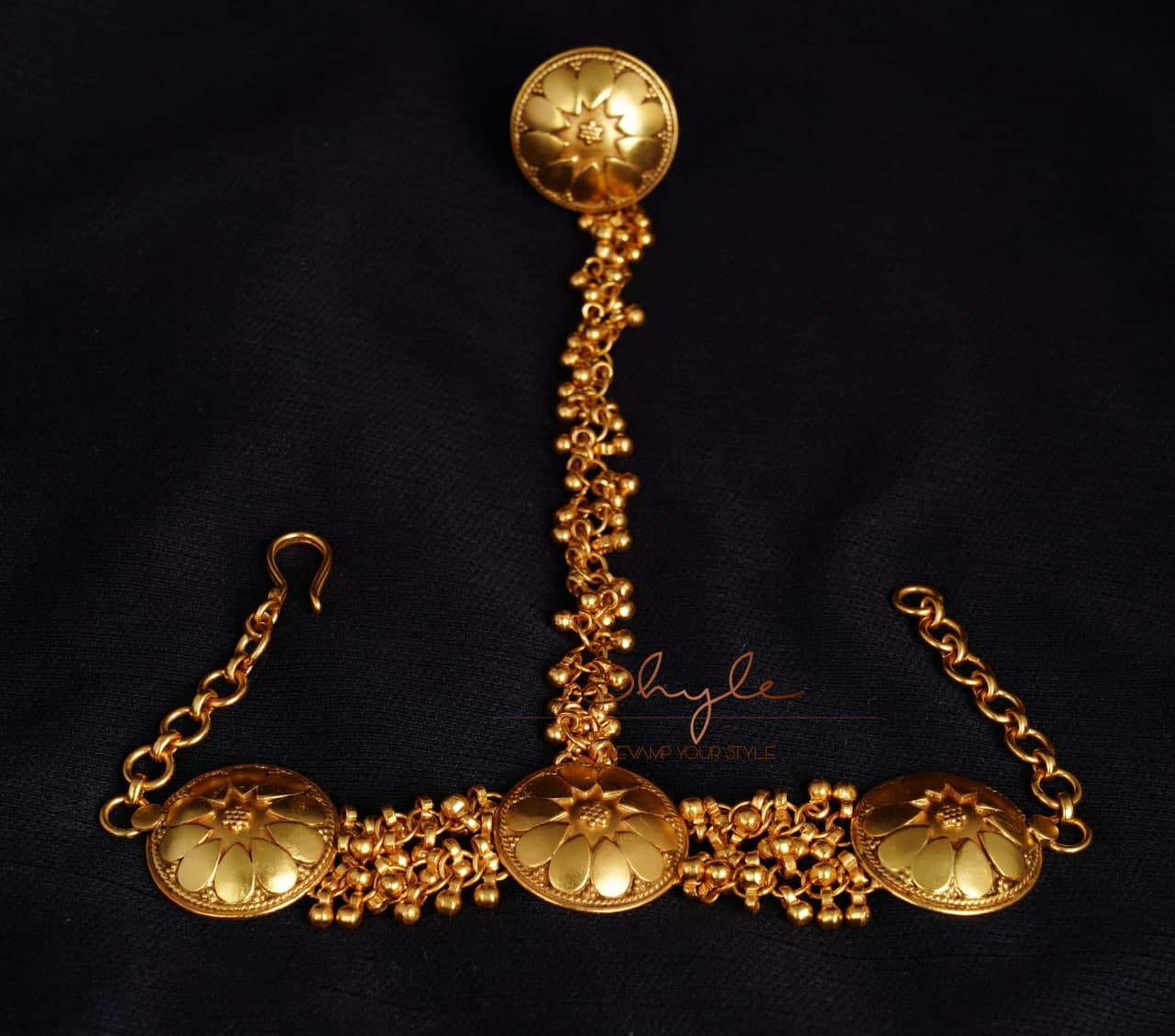 Moh Intricate Petal Motif Ghughri Statement Gold Hathphool front