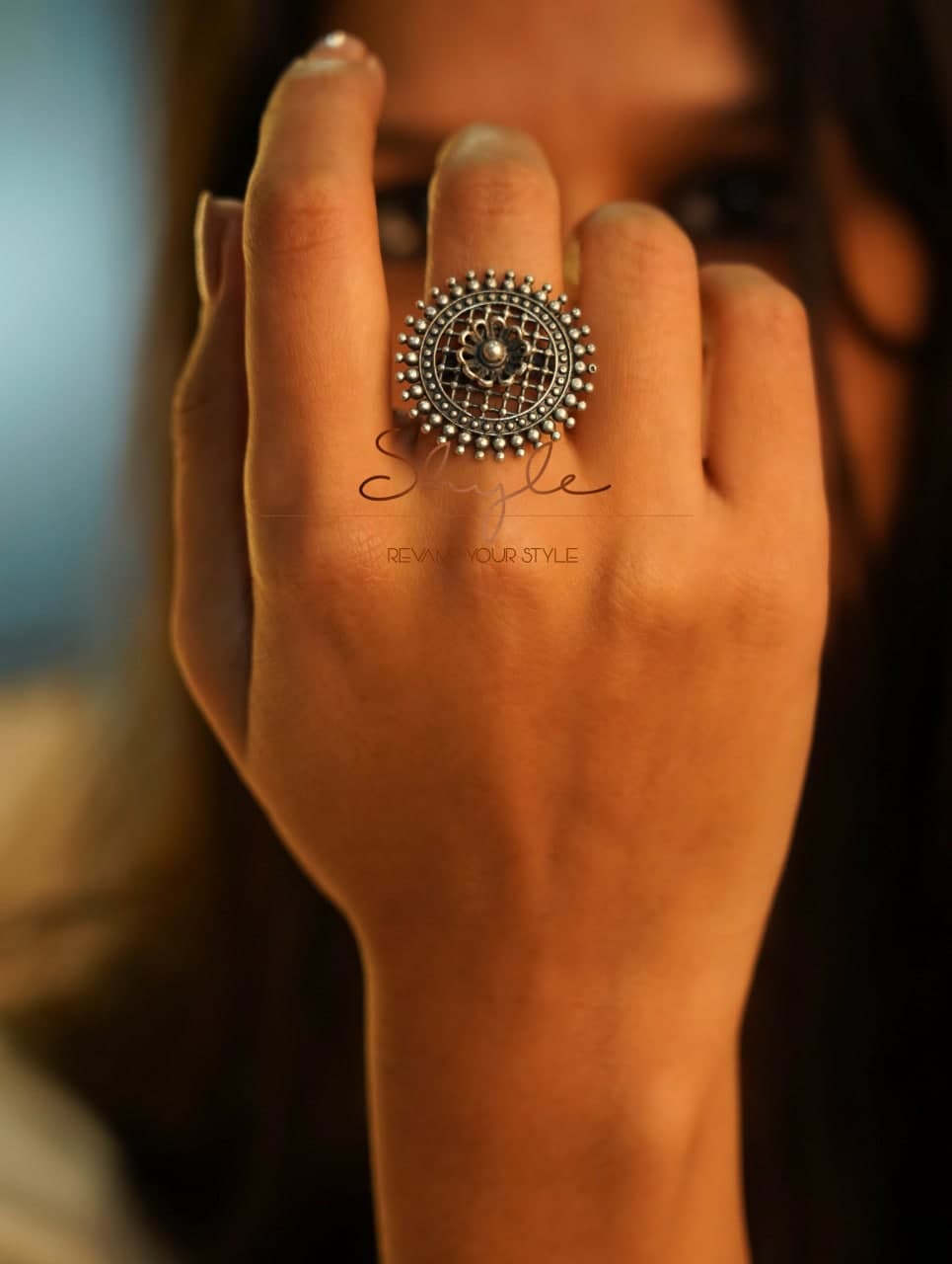 Adya Intricate Jali Flower Embossed Ring