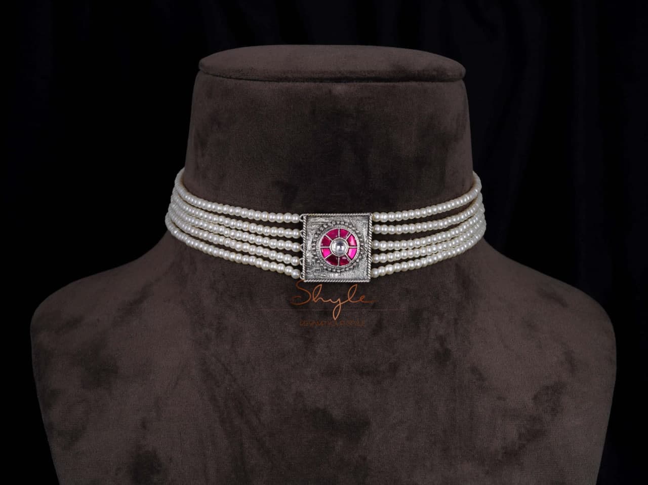 Essence Square Motif Kundan Pearl Statement Choker Set