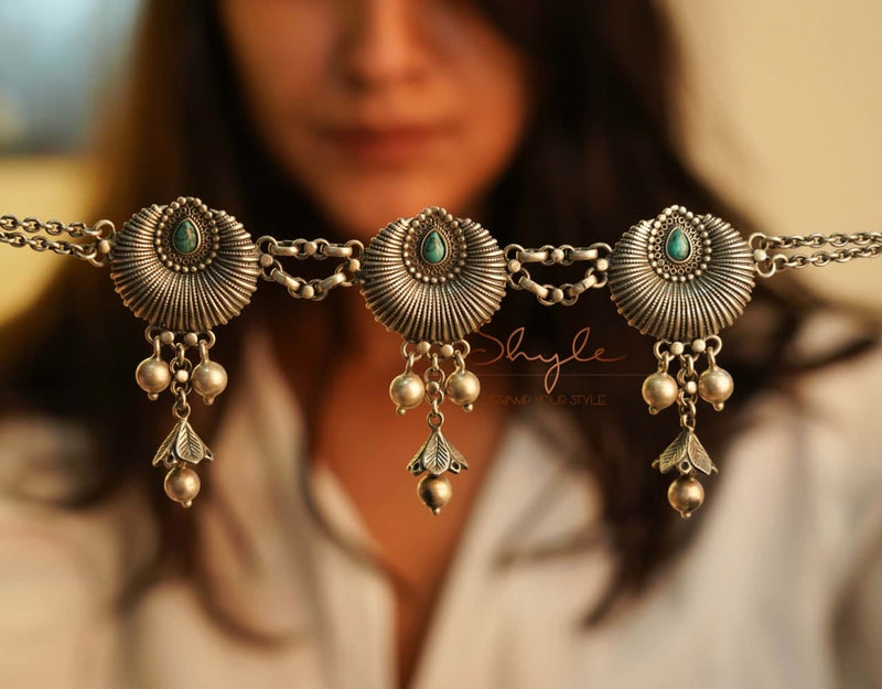 Moh Intricate Sea shell Ghughri Drop Choker