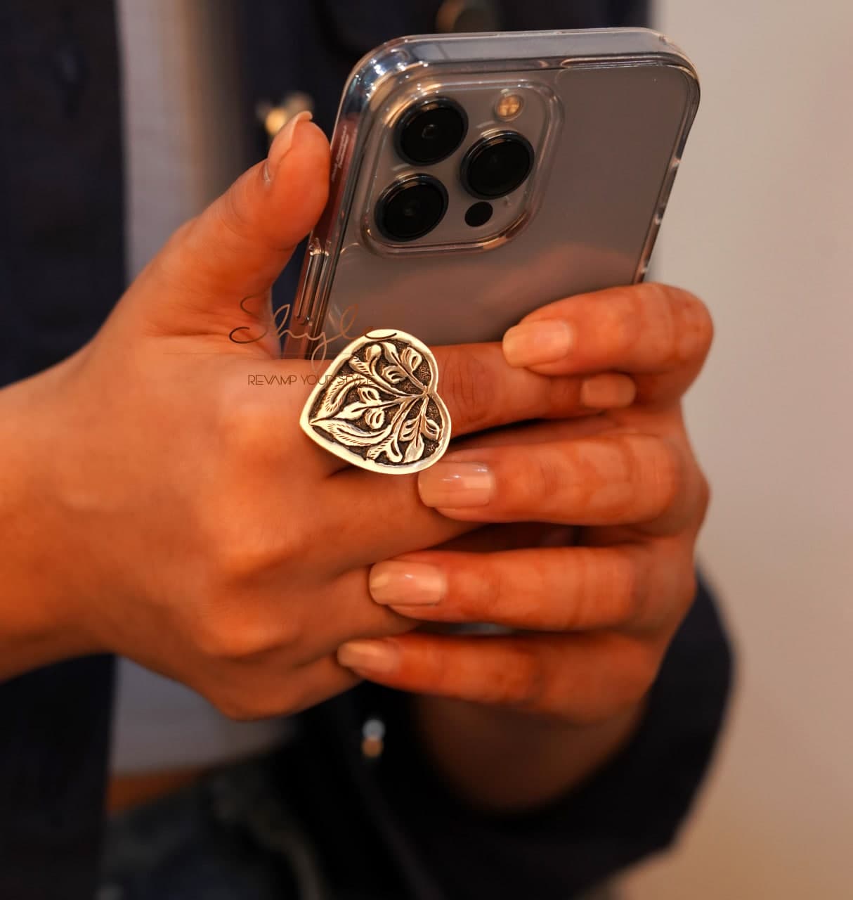 Adya Flora Paan Chitai Ring