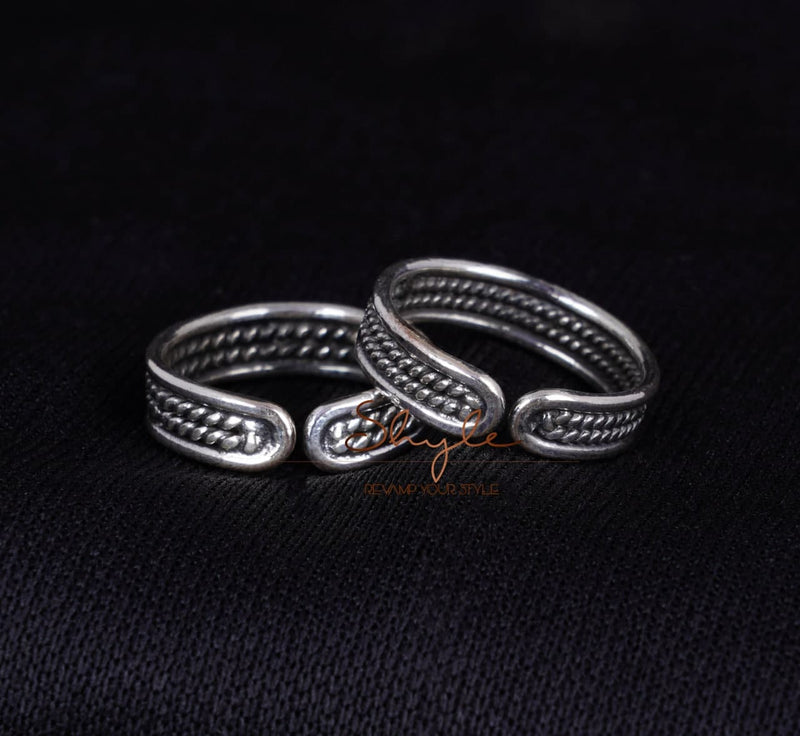 Adya Everyday Intricate Toe Ring