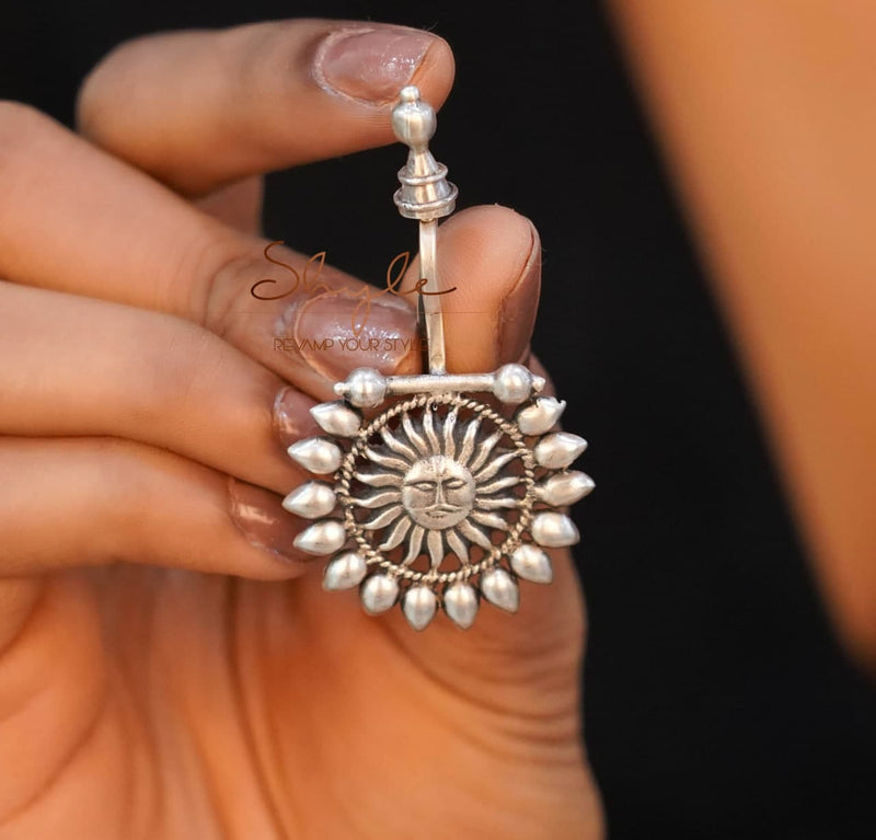 Mizoya Surya Clip On Statement Bugadi