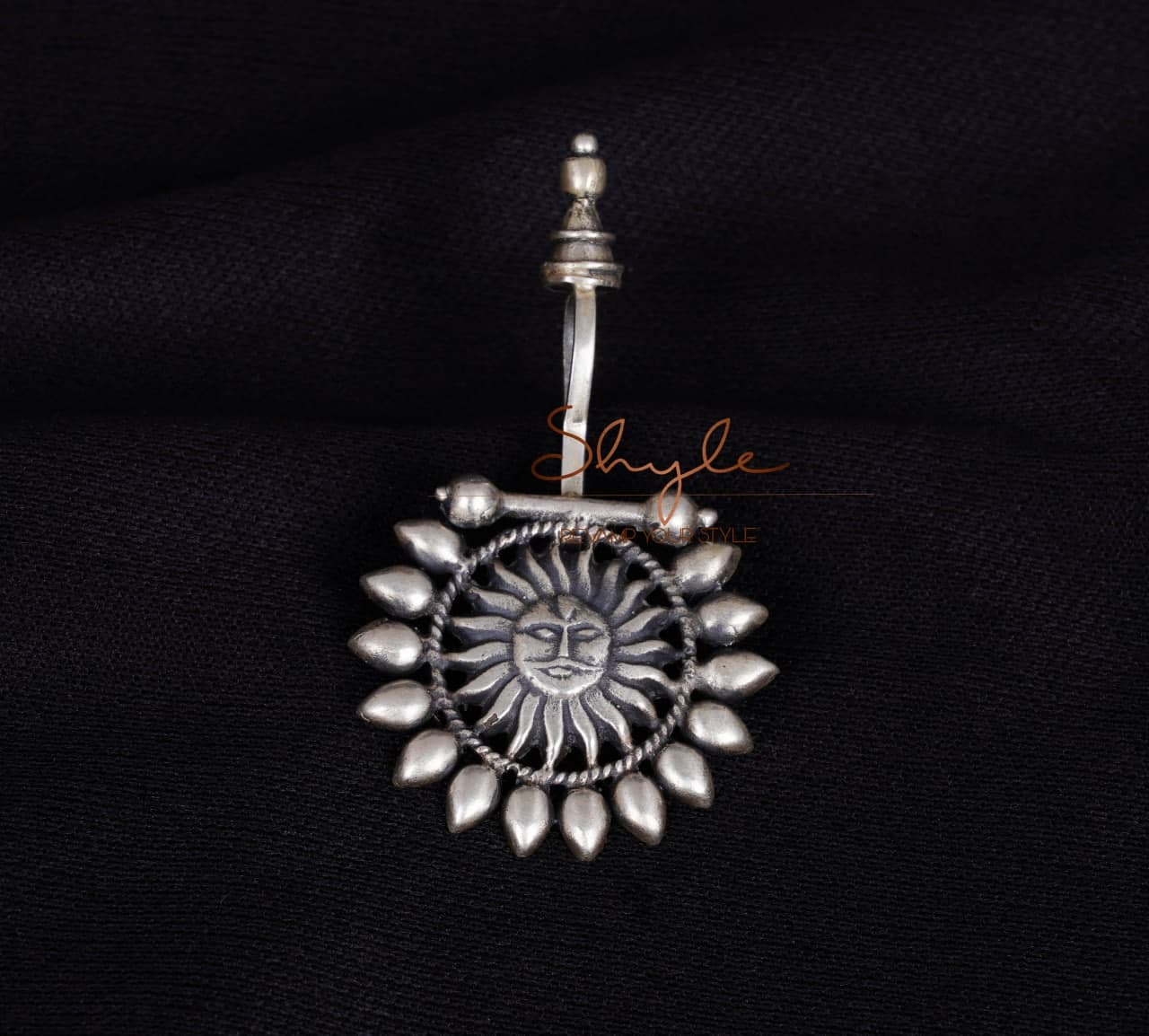 Mizoya Surya Clip On Statement Bugadi