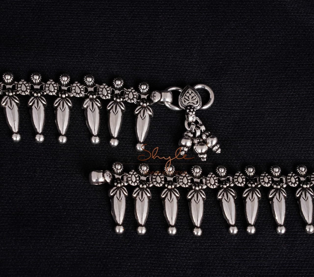 Tattva Leaf Drop Ethnic Anklet Pair