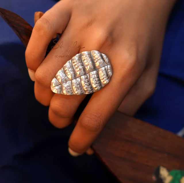 Adya Sookha Patta Ring