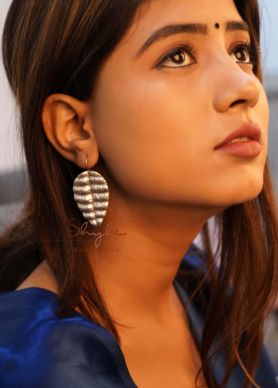 Adya Sookha Patta Earring