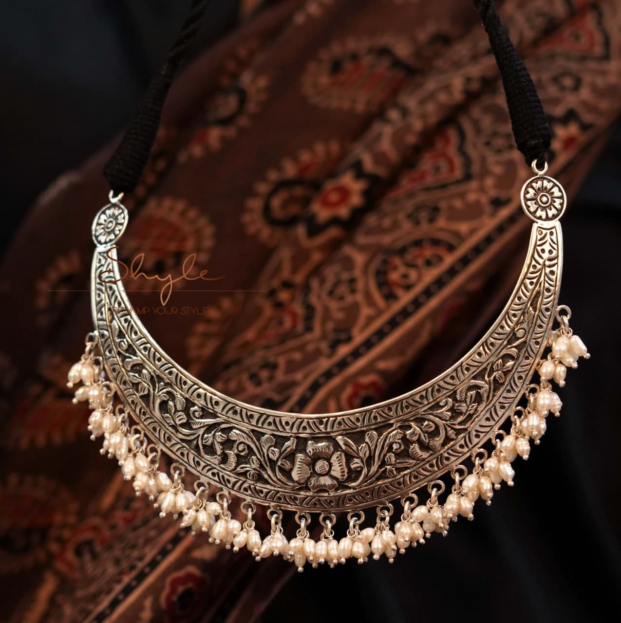 Tattva Chitai Flower Intricate Pearl Drop Dori Necklace