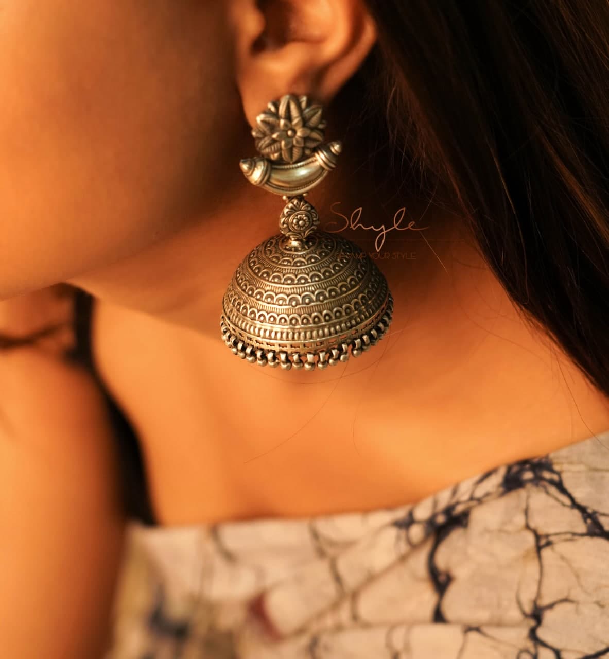 Dulari Intricate Flower Motif Grand Jhumka