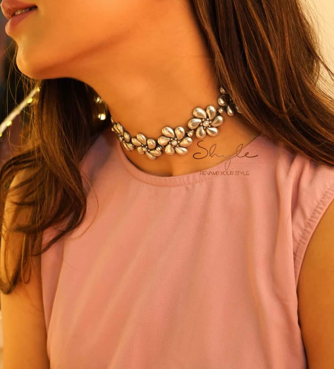 Adya Embossed Flower Sequence Versatile Choker