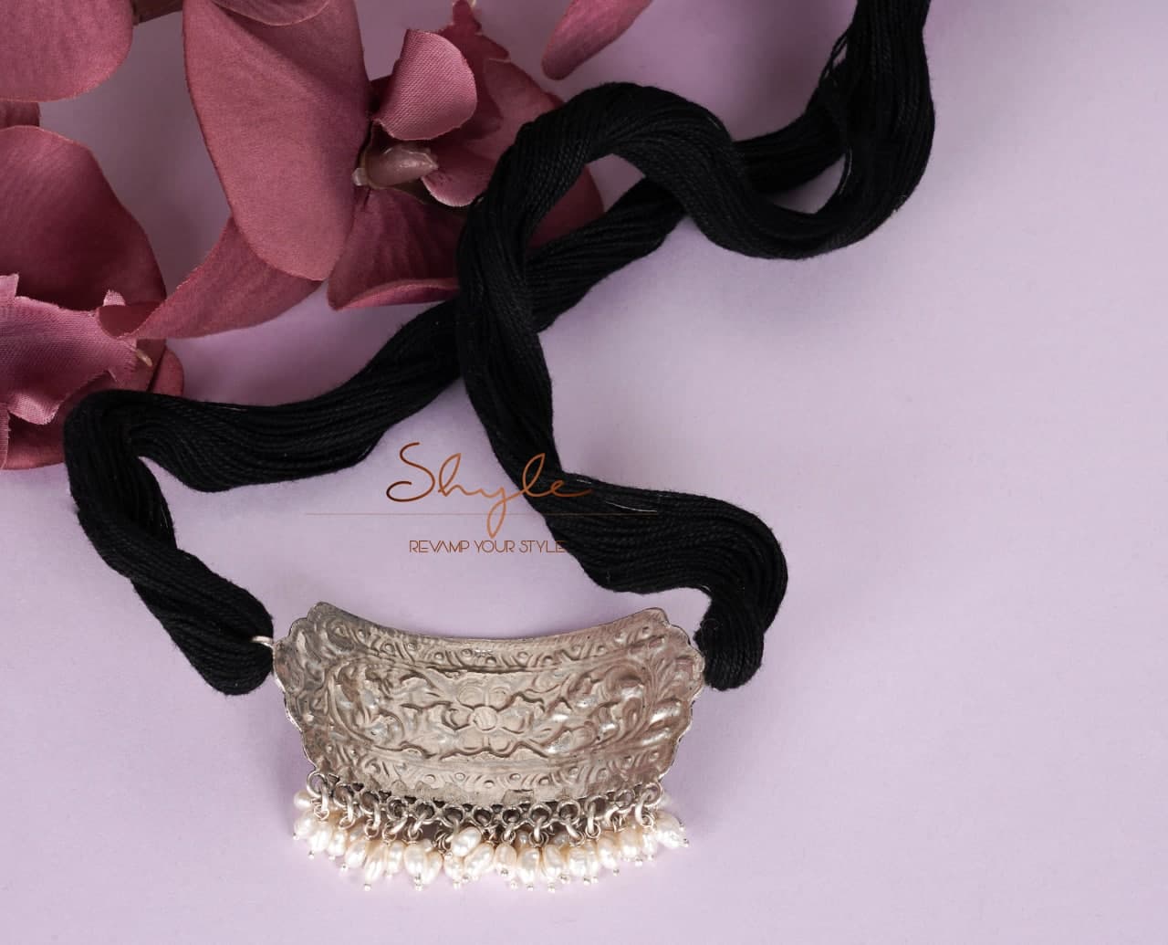 Mizoya Mini Chitai Pearl Drop Choker