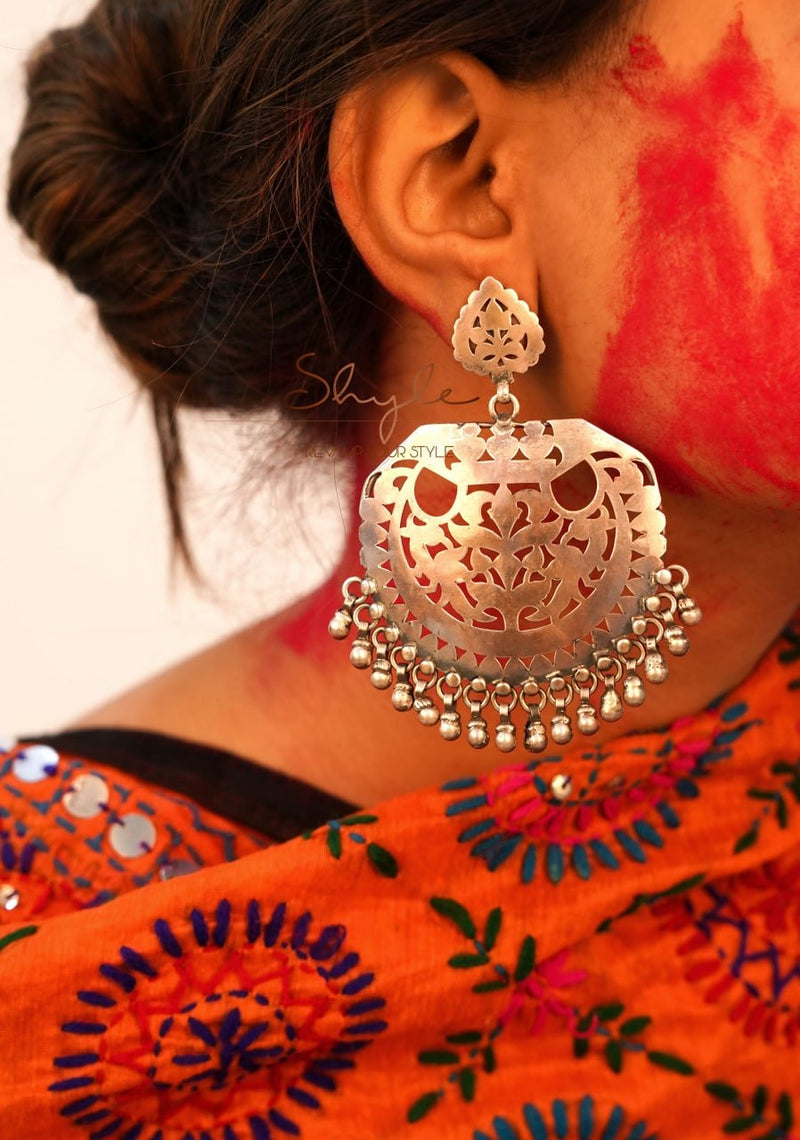 Jhumri Intricate Carved Classic Chandbali