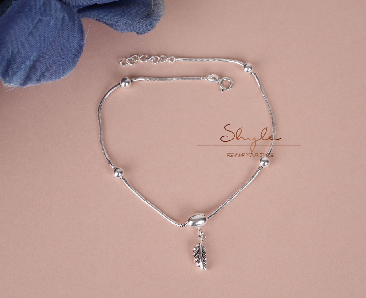 Adya Fine Leaf Drop Everyday Anklet