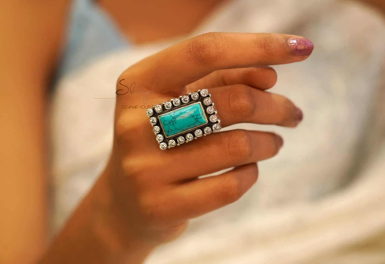 Essence Jadau Turquoise Cocktail Ring