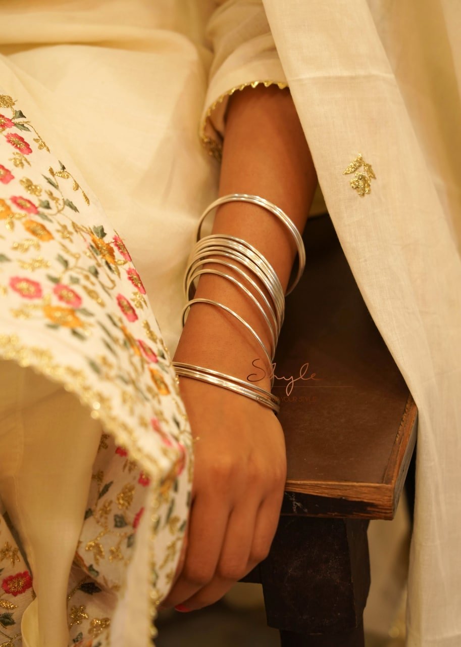 Adya Fine Timeless Full Round Bangle