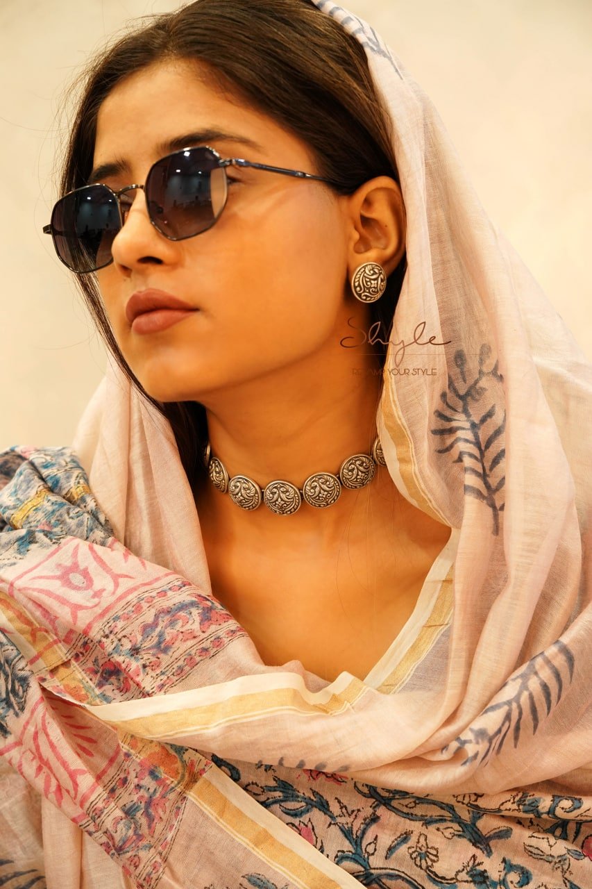 Adya Embossed Peacock Motif Versatile Choker Set