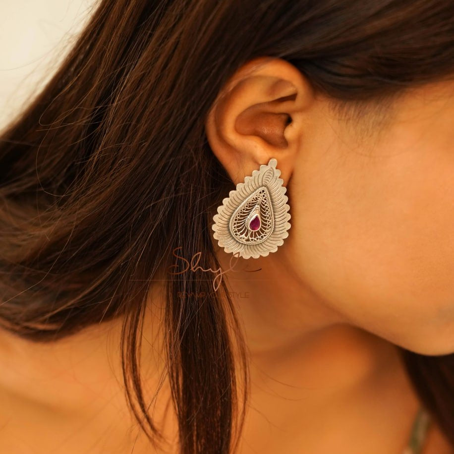 Mizoya Statement Drop Stud Earring