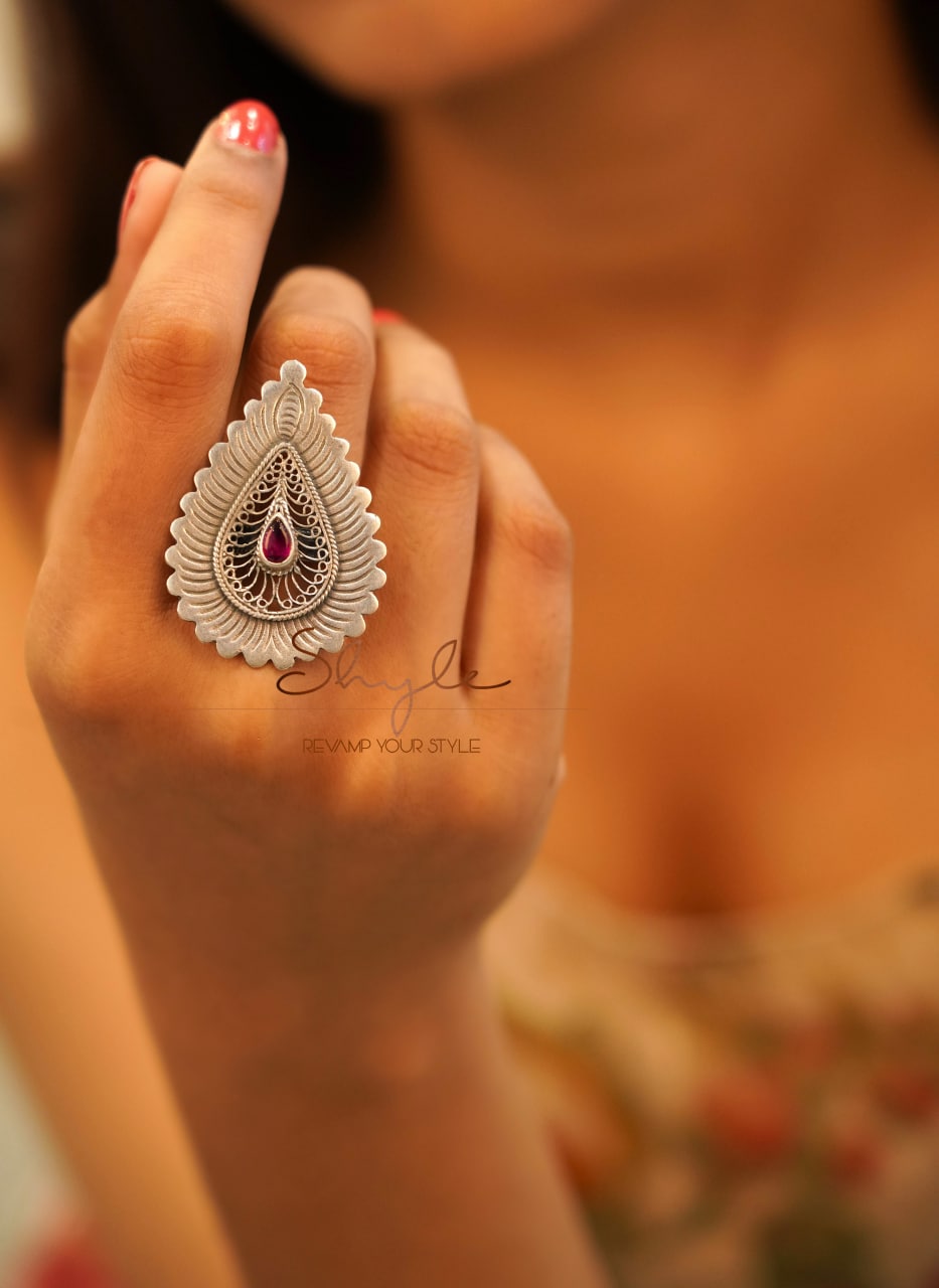 Mizoya Statement Drop Ring