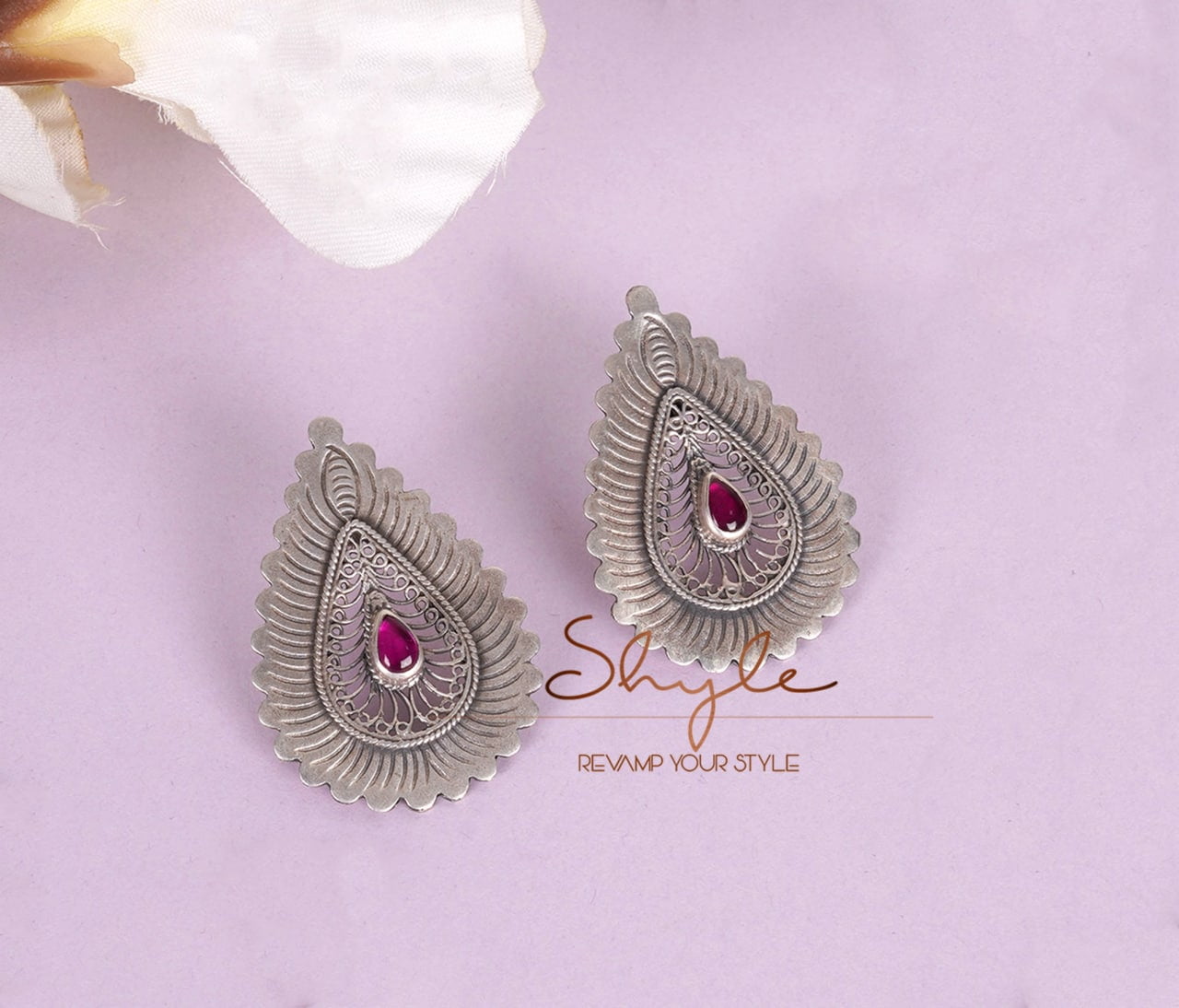 Mizoya Statement Drop Stud Earring