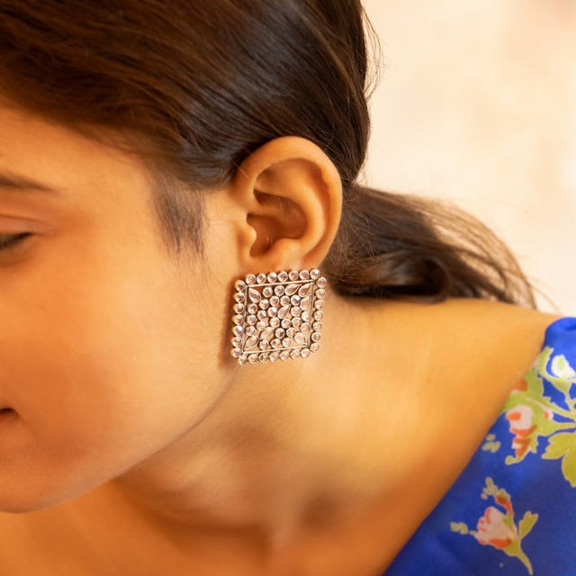 Essence Scintillating Square Stud Earring