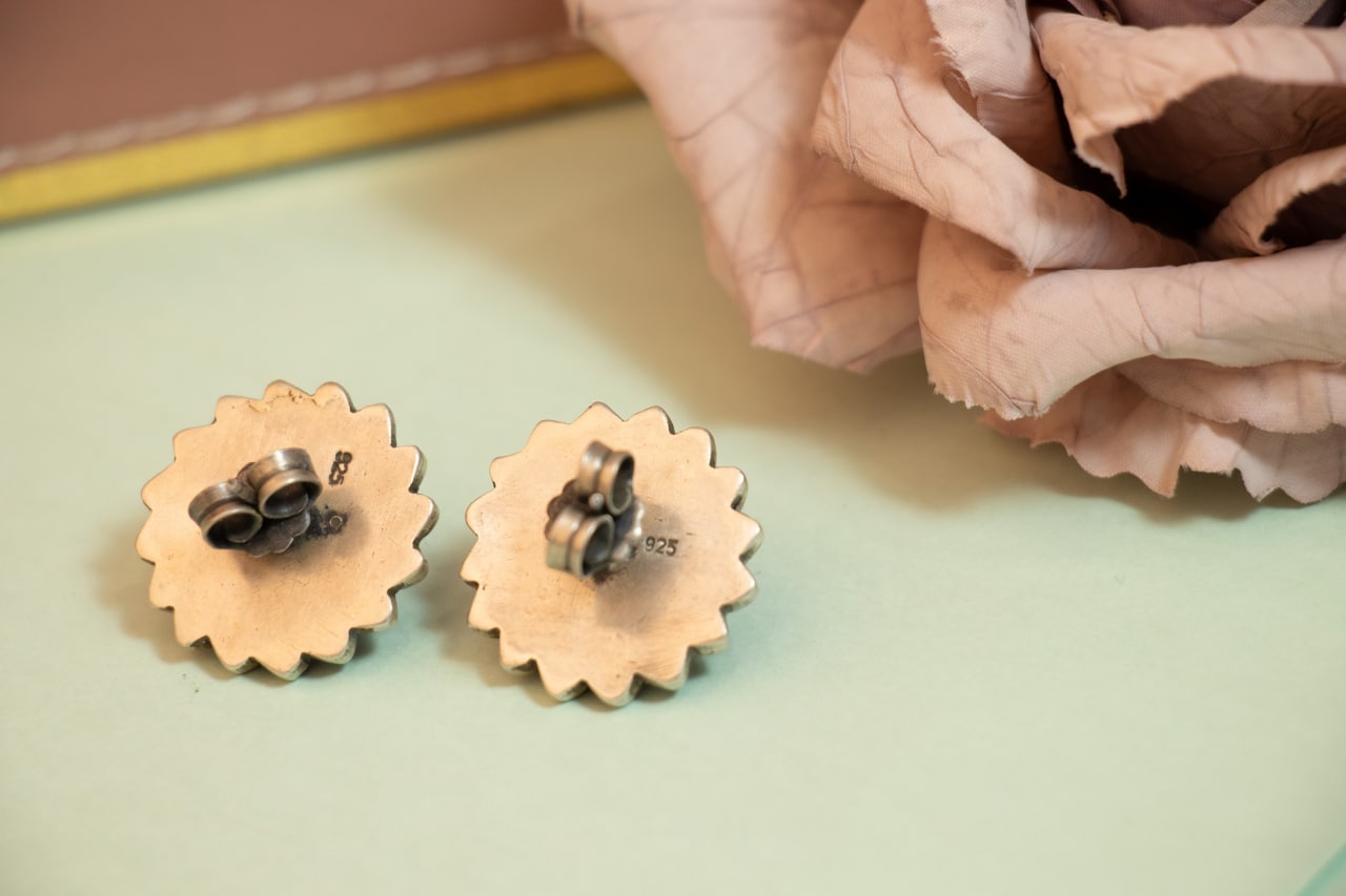 Adya Blossom Flower Embossed Earring