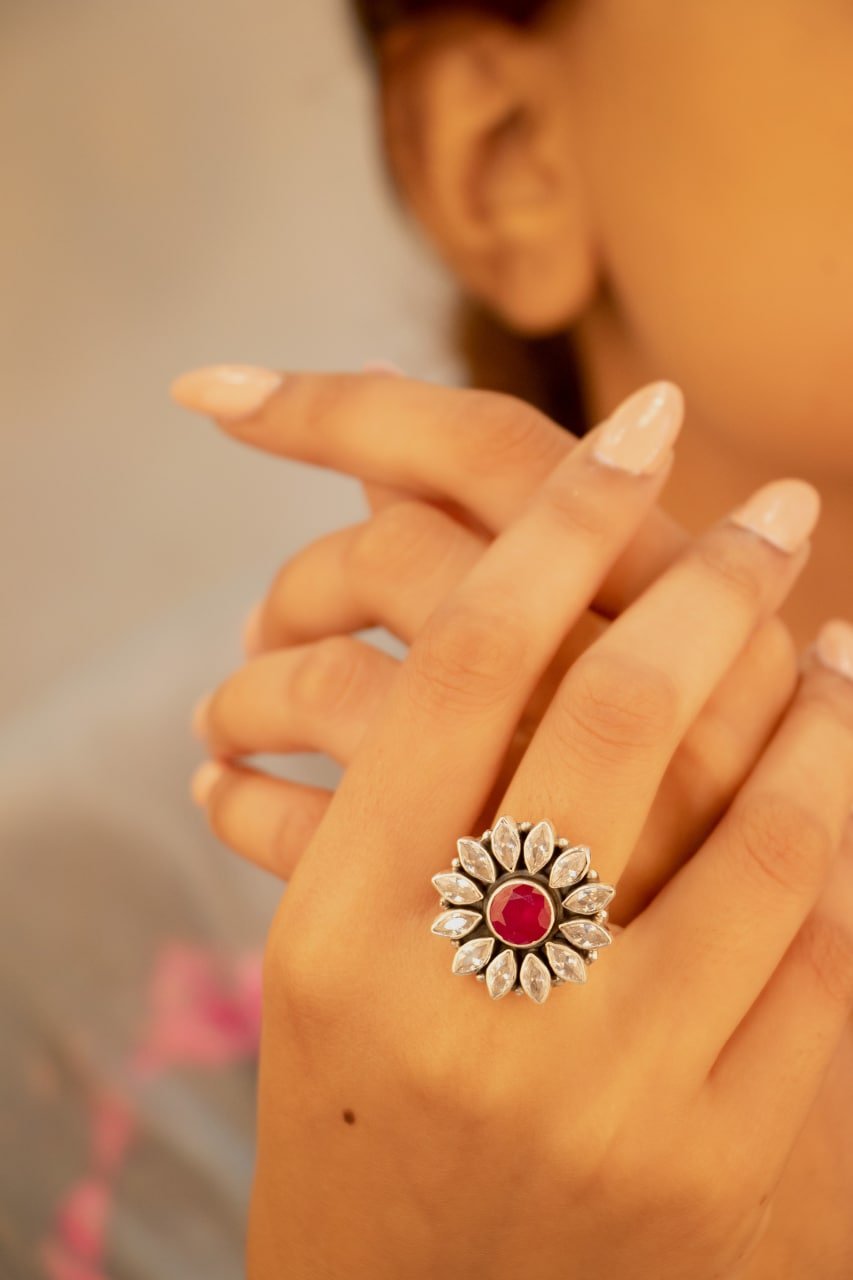 Essence Fine Jadau Flower Ring