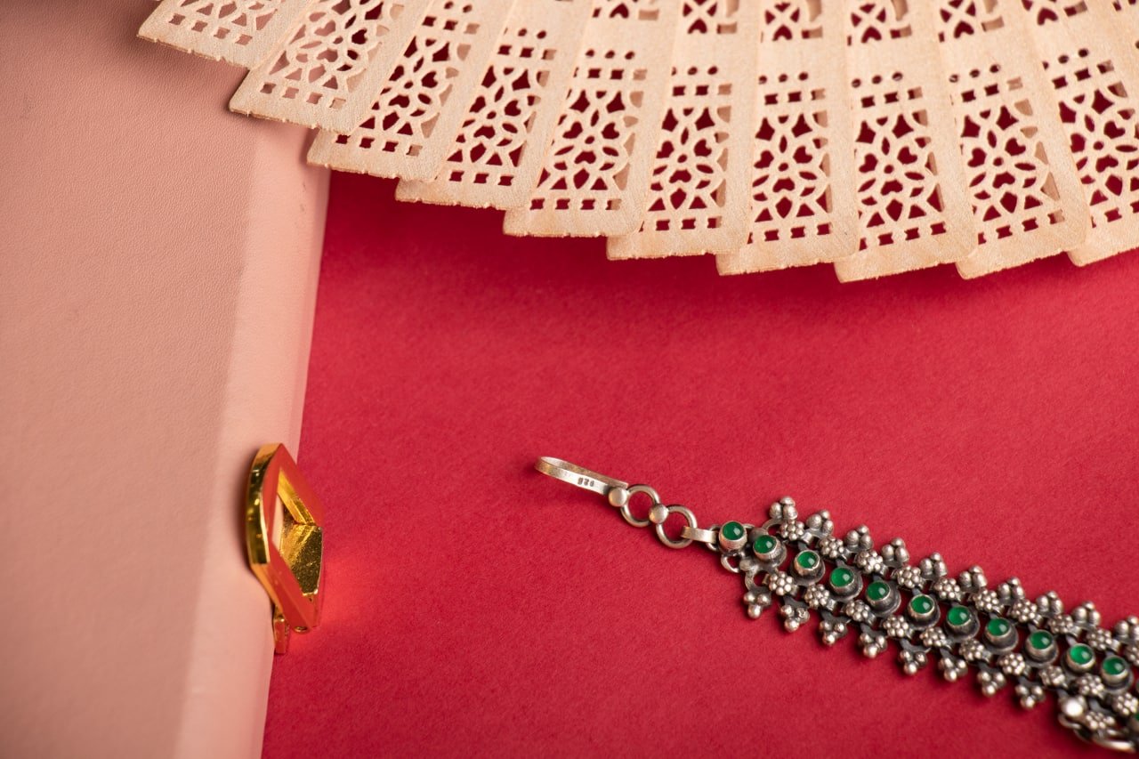 Tattva Jadau Intricate Hathphool