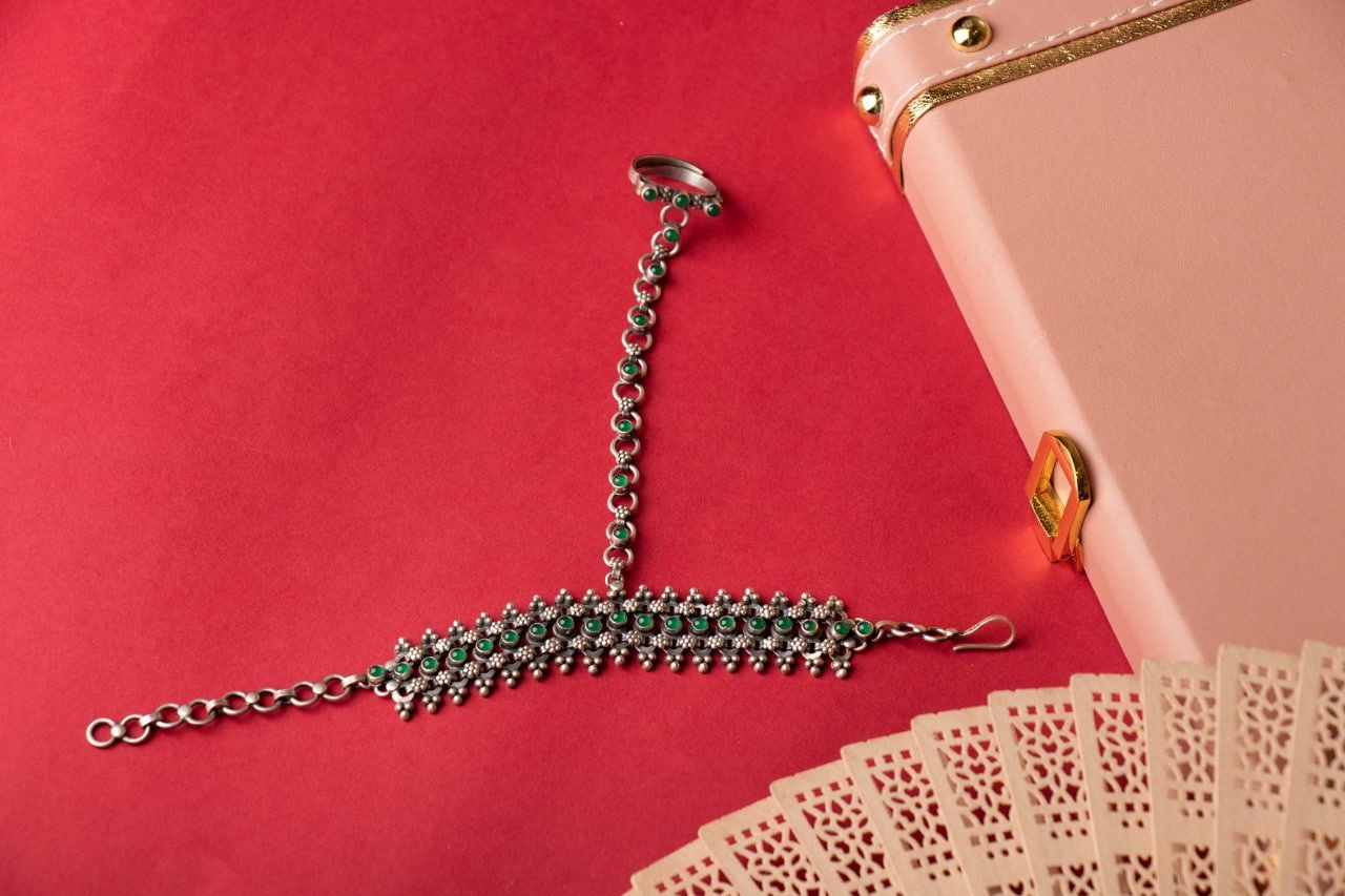 Tattva Jadau Intricate Hathphool