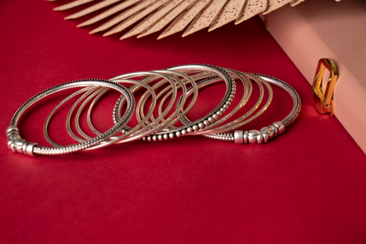 Mizoya Intricate Fine Bangle Set