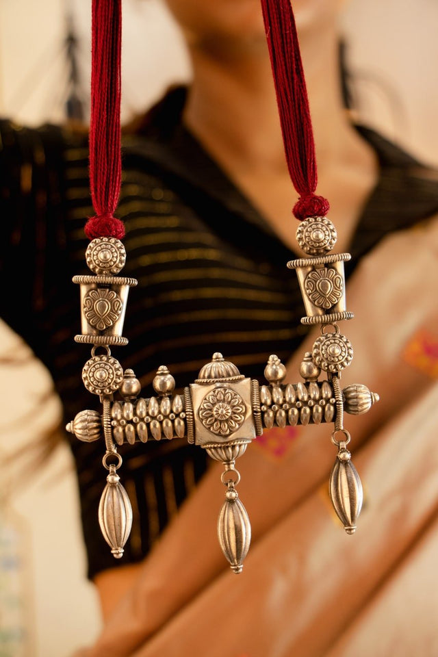 Tattva Classic Vintage Inspired Statement Necklace