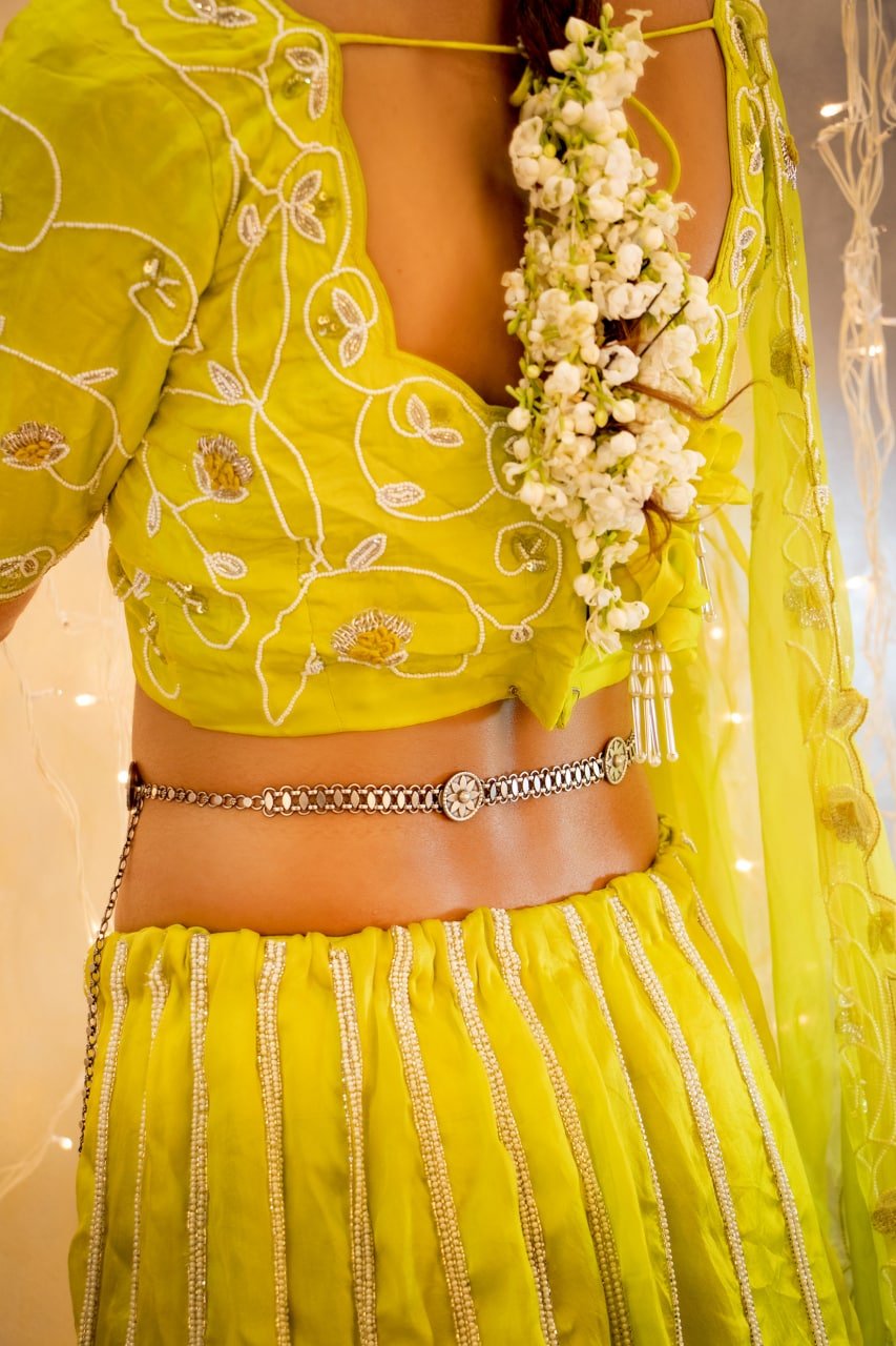 Mizoya Intricate flower Motif Classic Kamarbandh