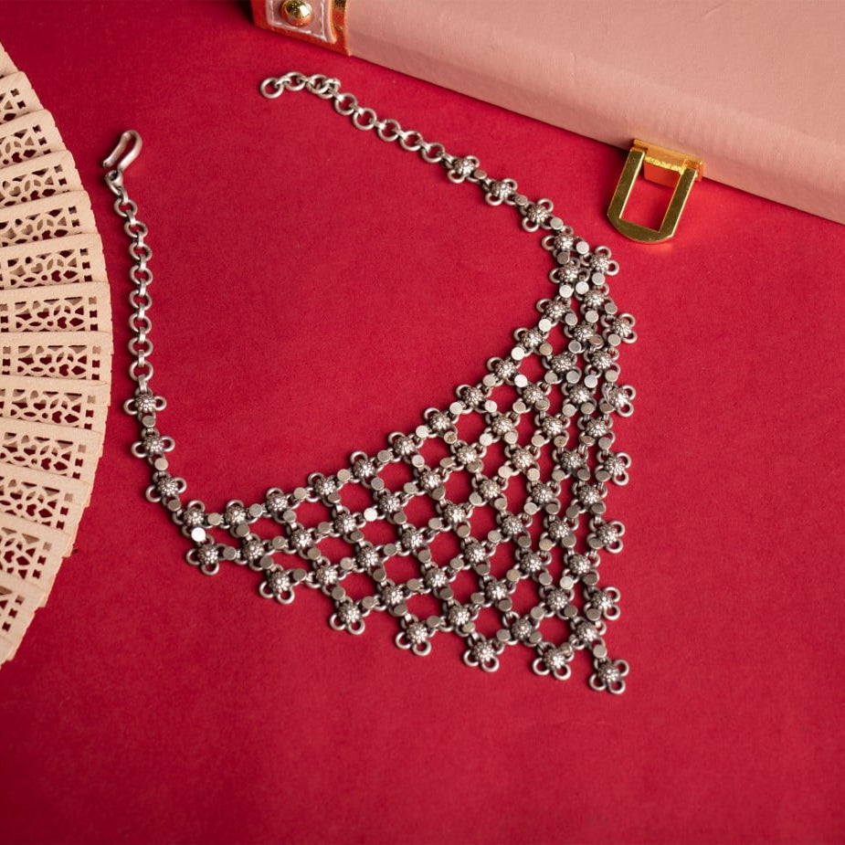 Tattva Intricate Versatile Jali Haar