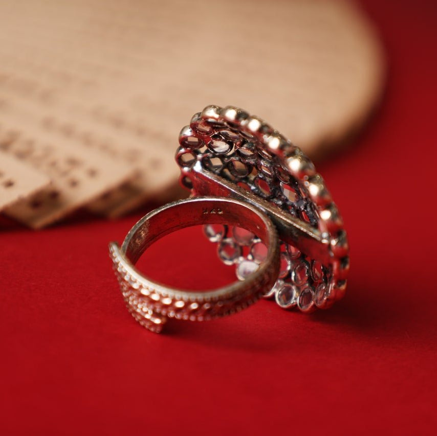 Essence Scintillating Circular Classic Ring
