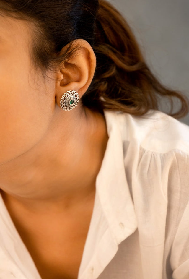Moh Fine Carved Versatile Stud Earring