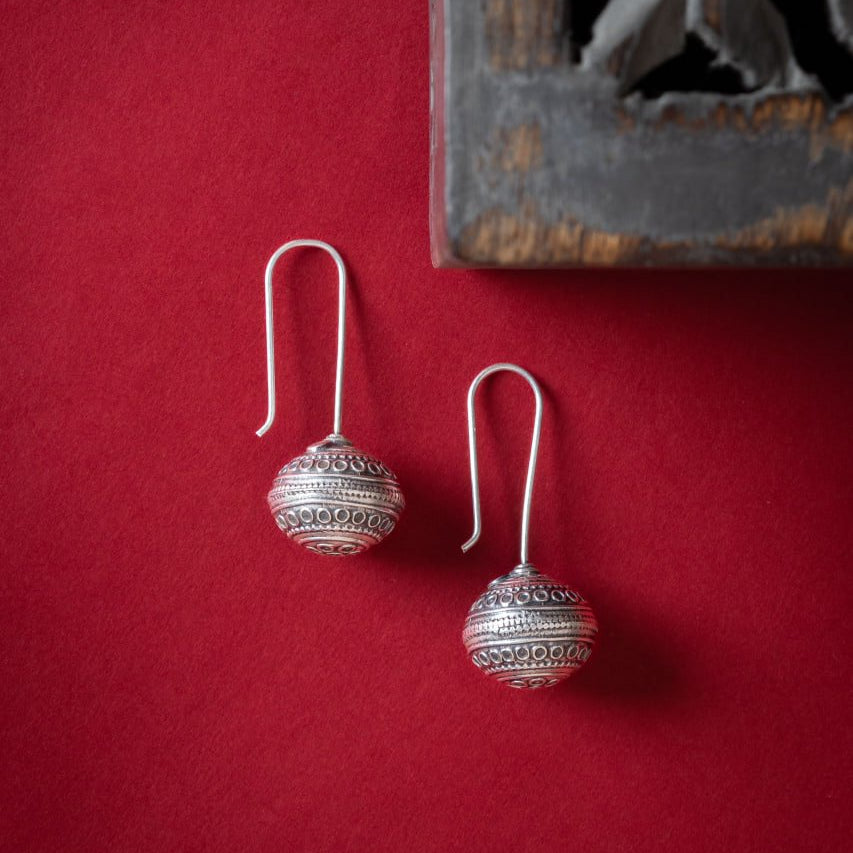 Moh Intricate Bead Versatile Earrings