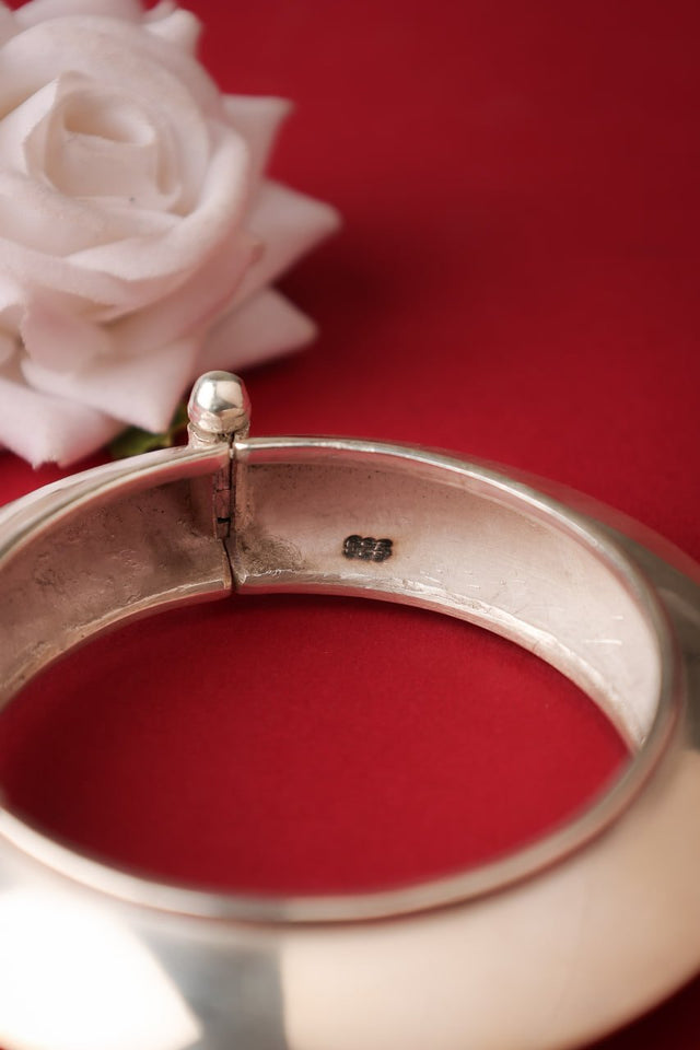 Anvaya Fine Timeless Kada