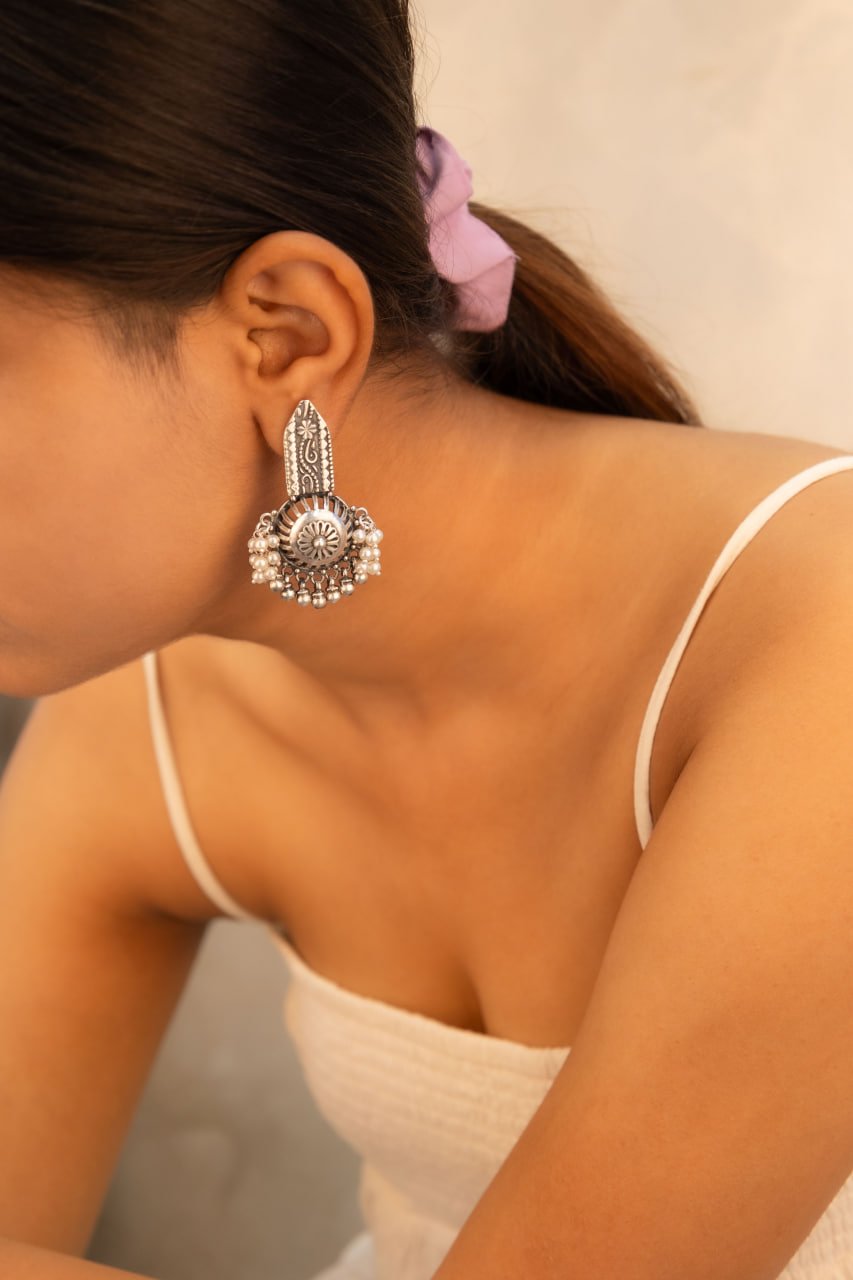 Mizoya Intricate Carved Drop Ghughri Earring