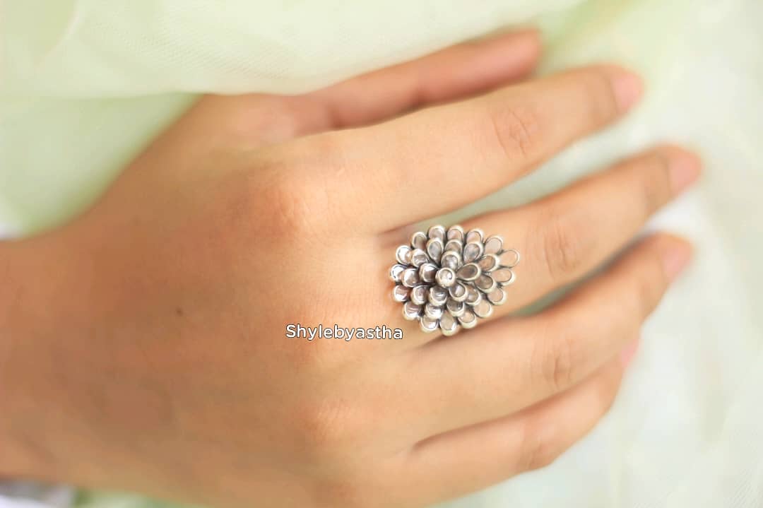 Moh Swarovski Ring
