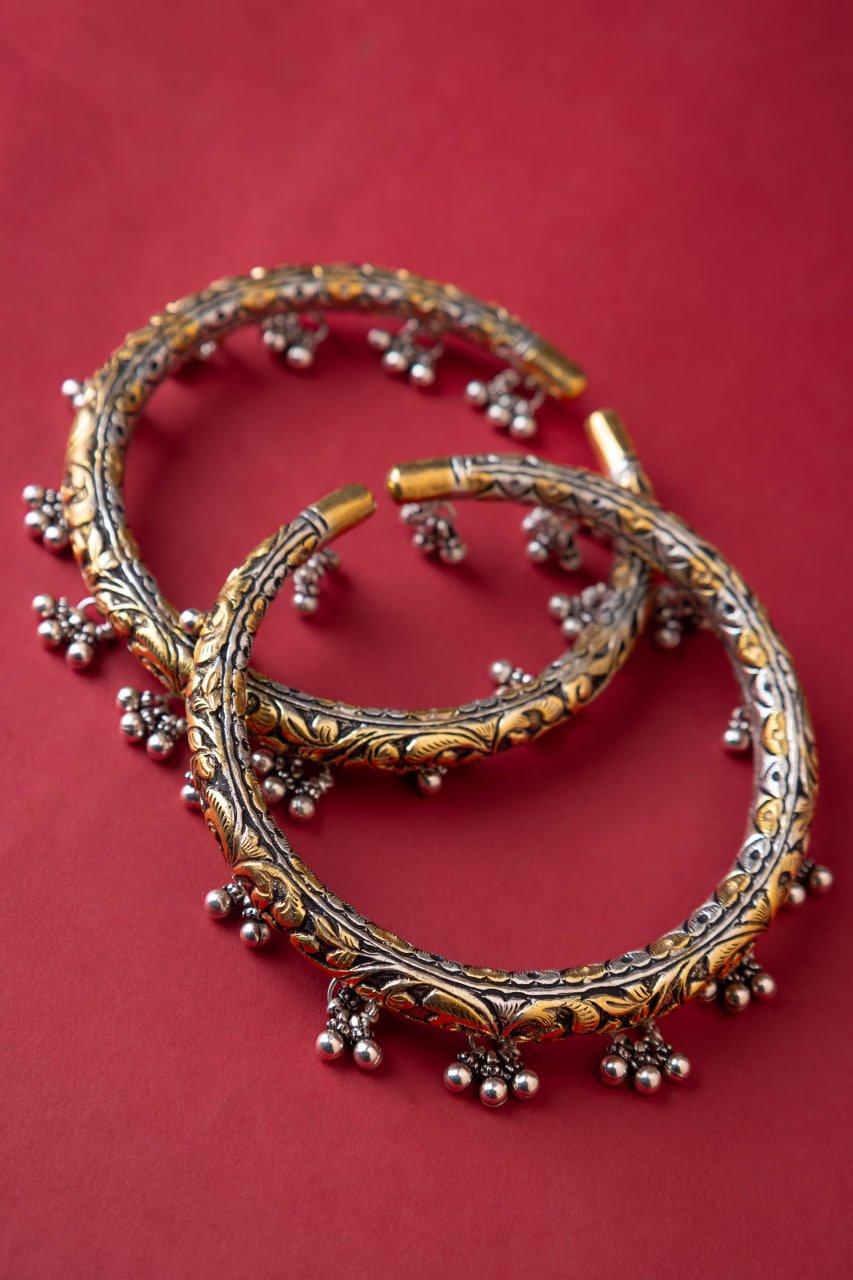 Tattva Chitai Intricate Ghughri Dual Tone Ankle Kada