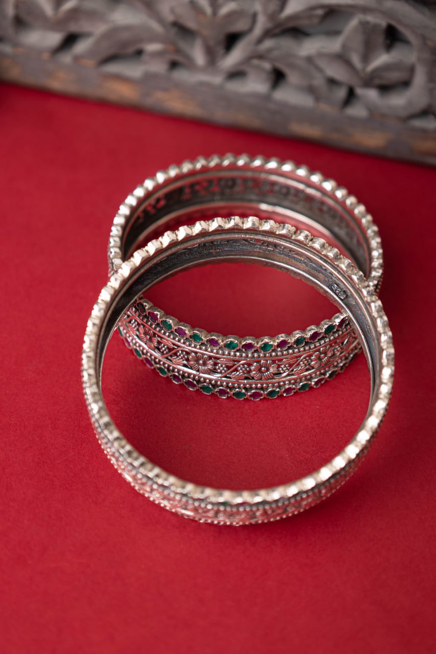 Tattva Intricate Flora Detailed Jadau Kada